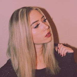 Meet your Posher, Ashley nicole